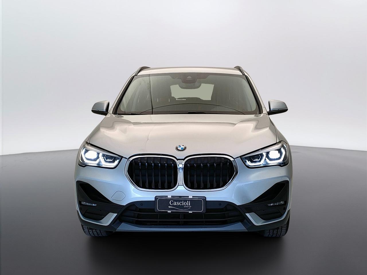 BMW X1 F48 2019 - X1 xdrive18d Advantage auto