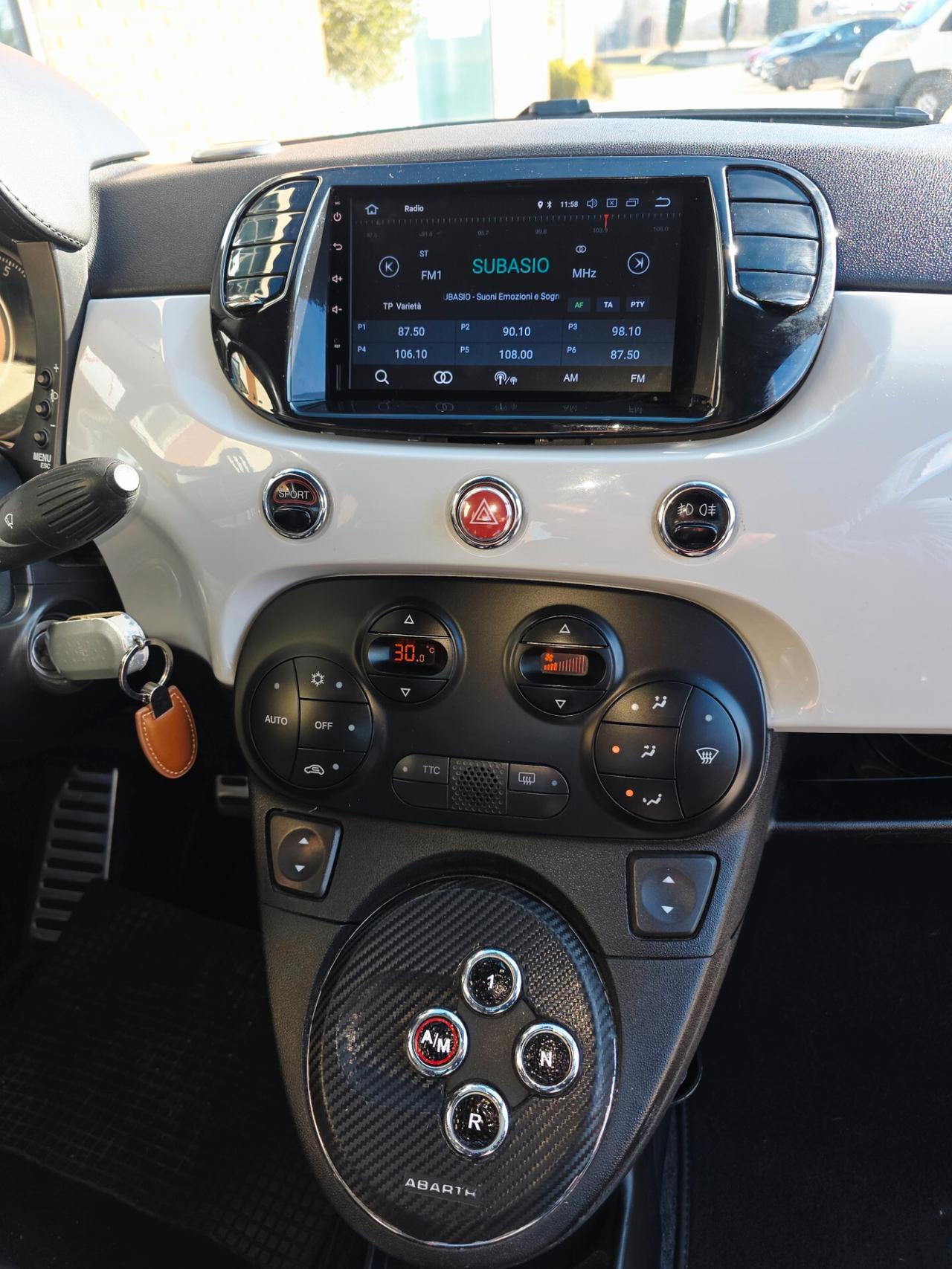 Abarth 500 C 1.4 Turbo T-Jet MTA tagliando e distribuzione fatta