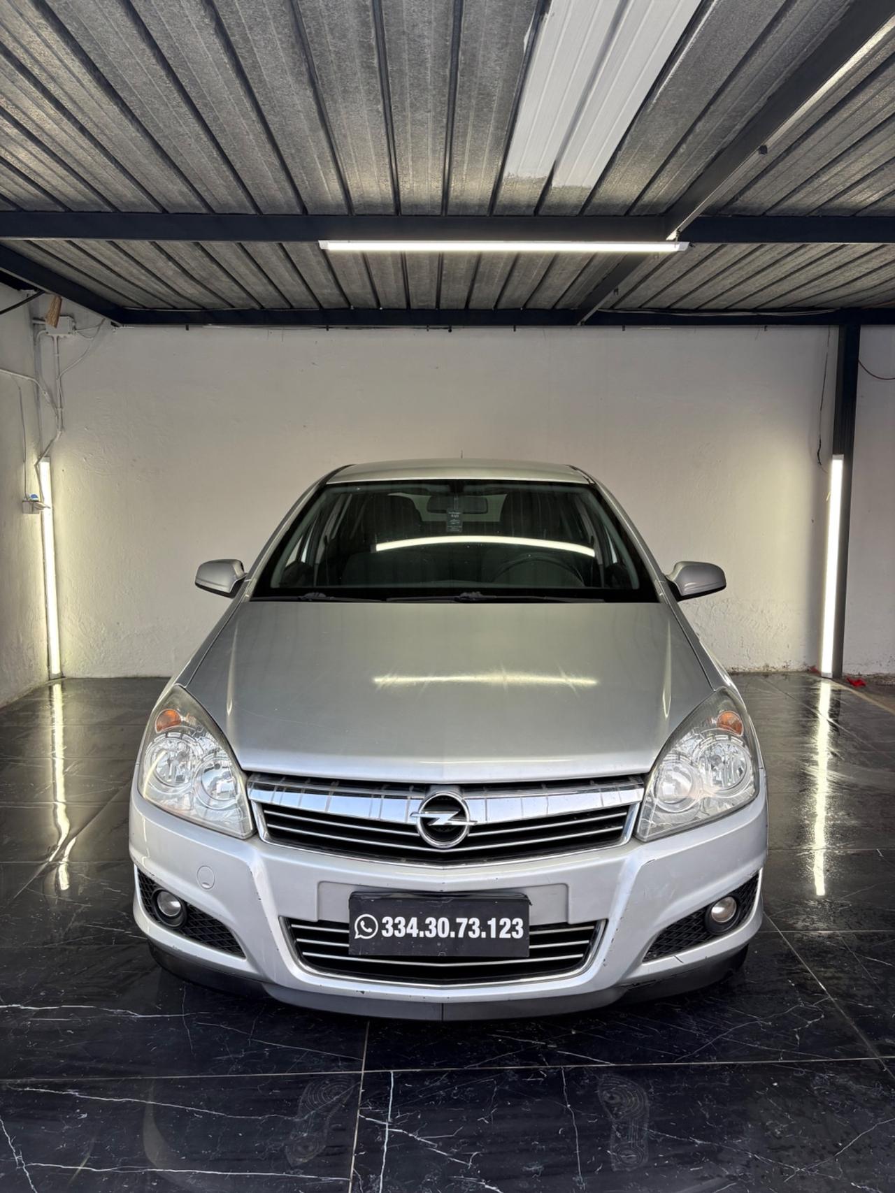 Opel Astra 1.4 16V GPL-TECH 5 porte Enjoy