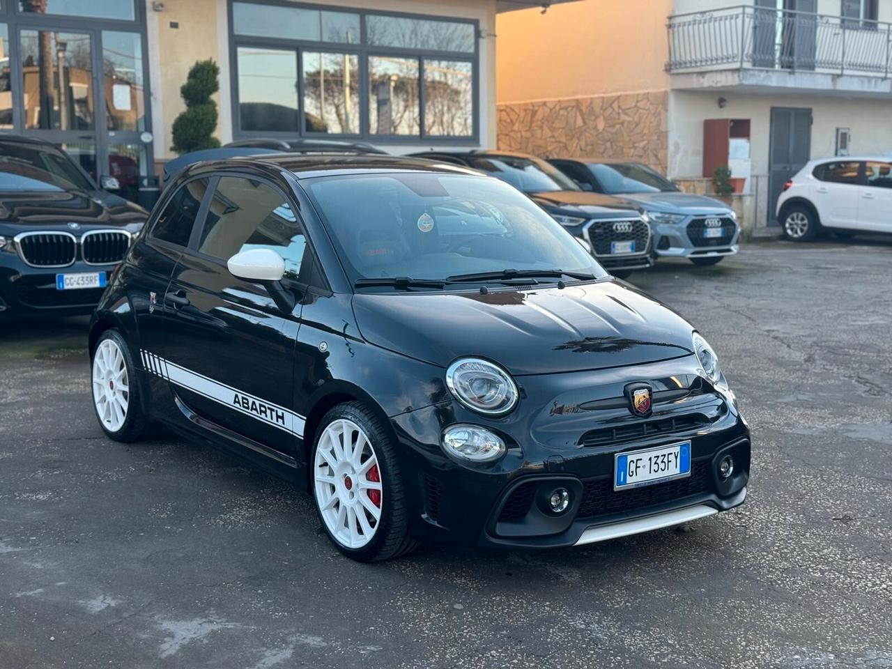 Abarth 695 1.4 Turbo T-Jet 180 CV Esseesse