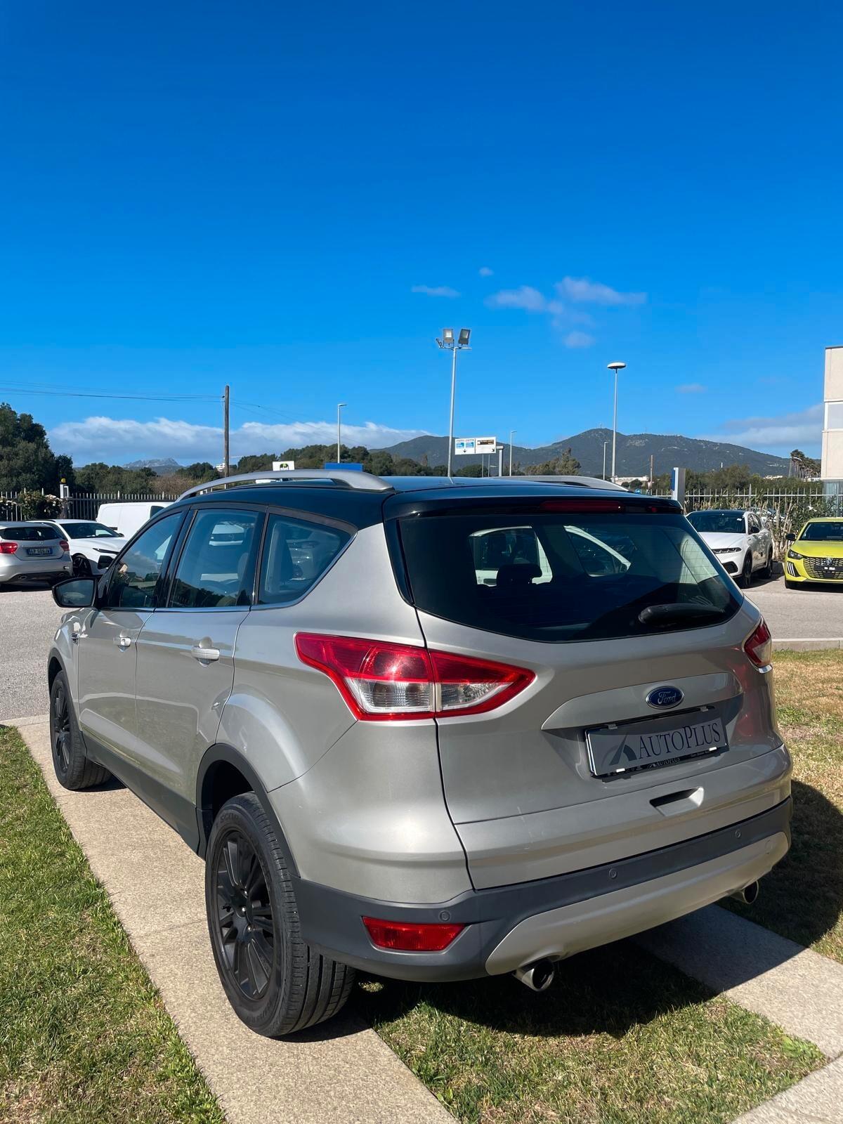 Ford Kuga 2.0 TDCI 140 CV 2WD Titanium