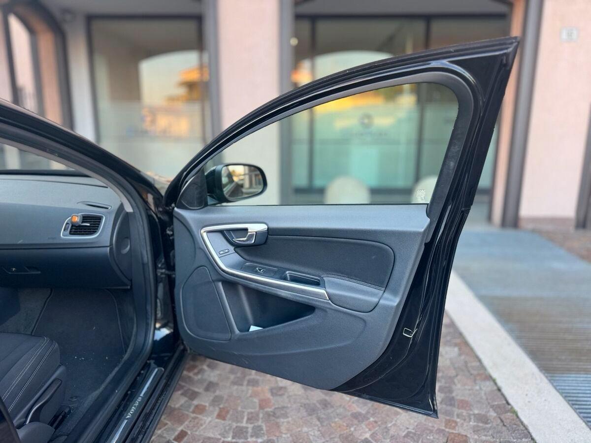 Volvo V60 1.6 D2 Kinetic