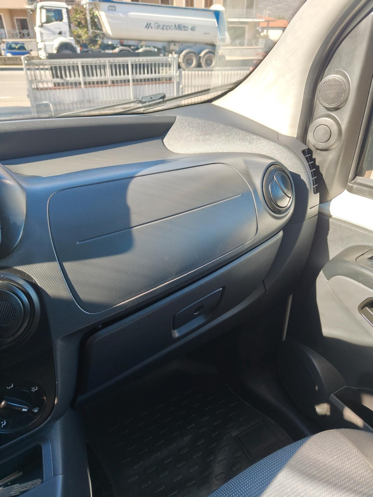 Peugeot Bipper 1.4 HDi 70CV 2Tronic Furgone