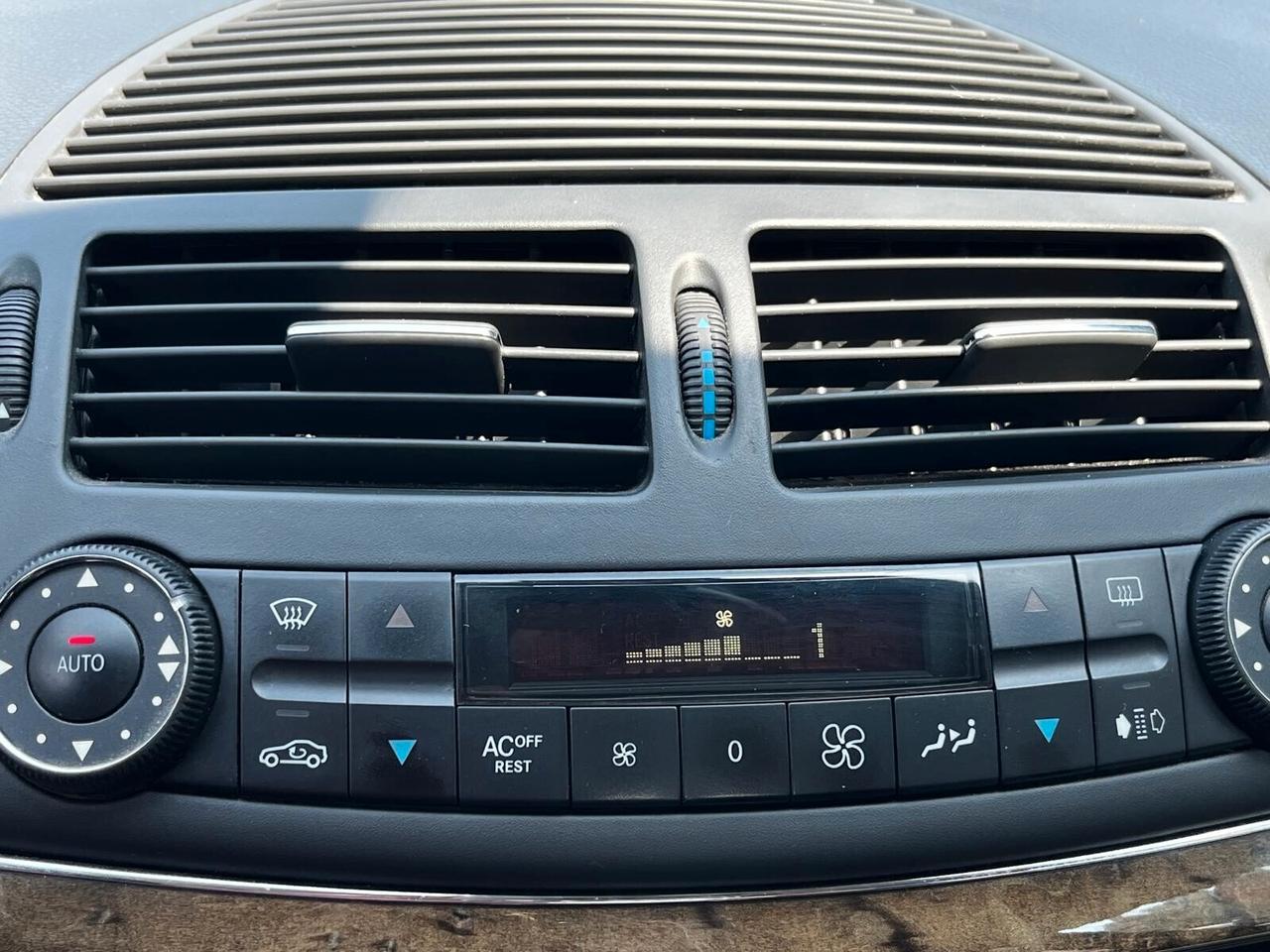 Mercedes-benz E 240 cat Avantgarde benz/GPL - 2002