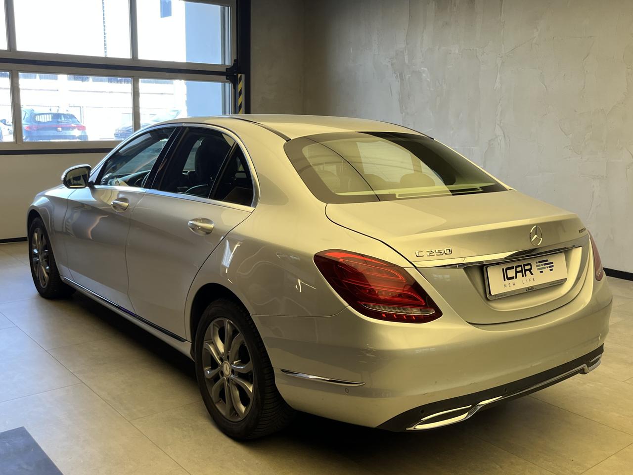 Mercedes-Benz Classe C-W205 2014 Berlina - C 250 d (bt) Sport 4matic auto