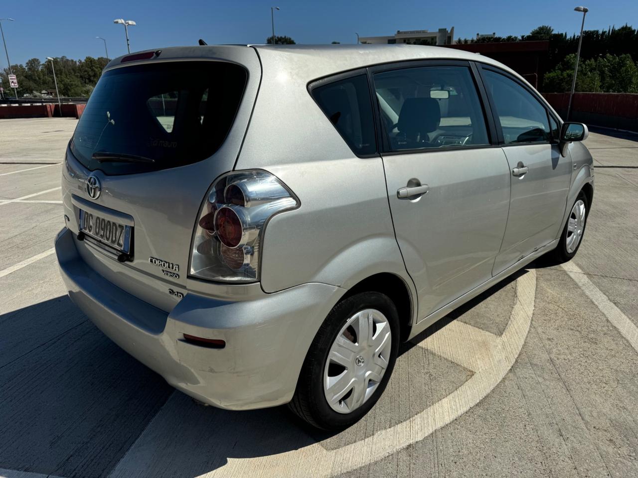 Toyota Corolla Verso 2.2 16V Sol AFFARE!