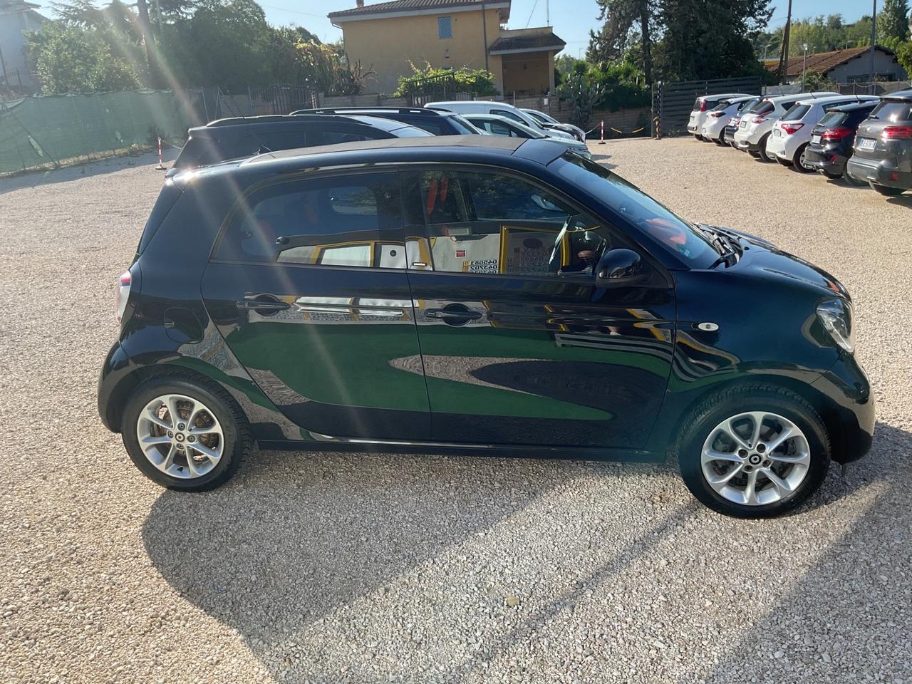 Smart ForFour 70 1.0 Passion