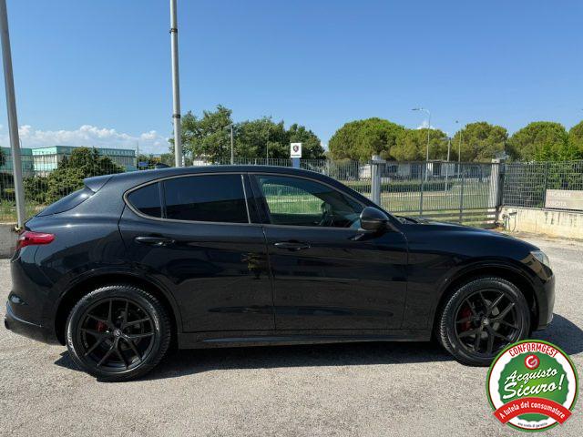 ALFA ROMEO Stelvio Veloce 210cv Q4 Pinze Rosse Sedili Sport