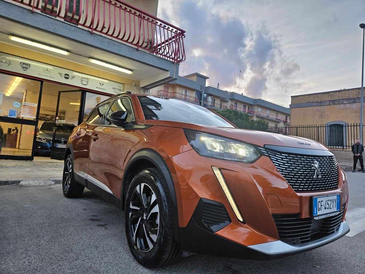 Peugeot 2008 1.5bluehdi Allure Pack110cv 2022 FULL