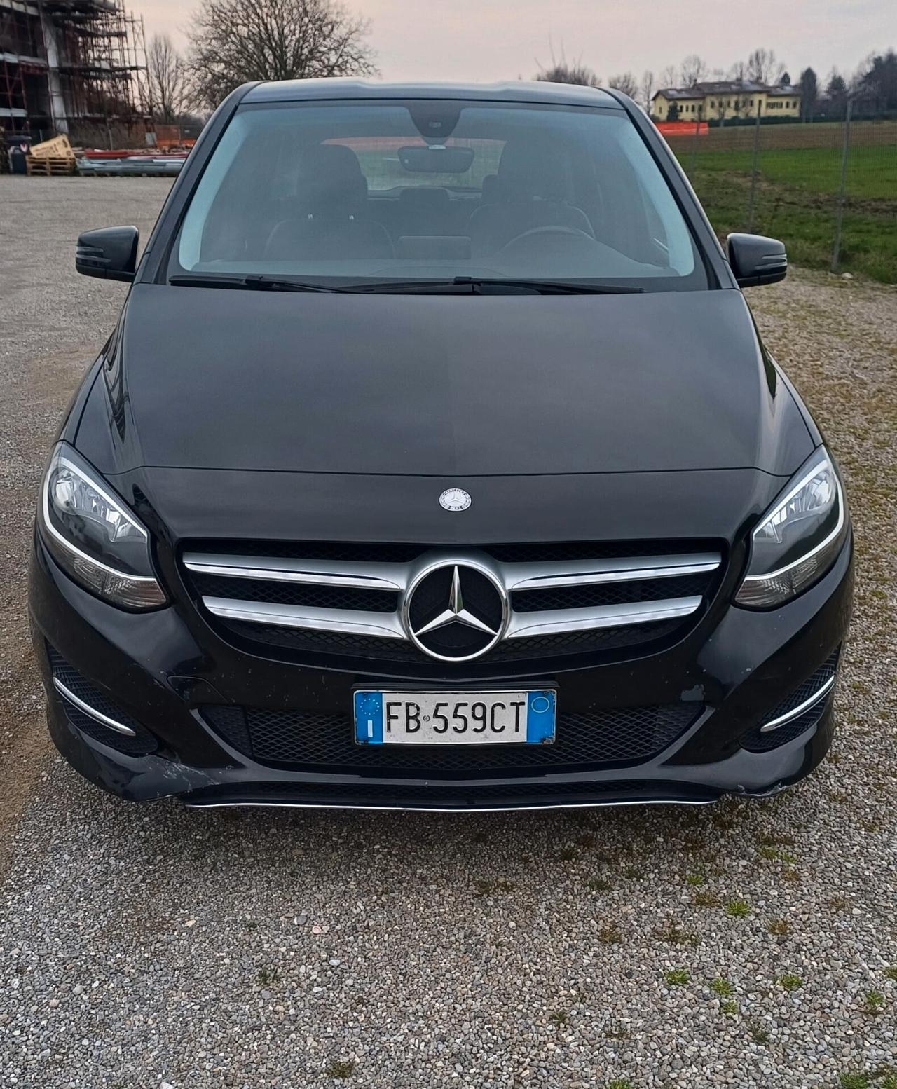 Mercedes-benz B 180 B 180 d Automatic Premium