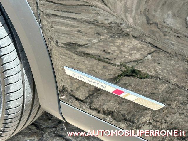DS AUTOMOBILES DS 3 Crossback BlueHDi Performance Line (LED/Navi/APP/1prop)
