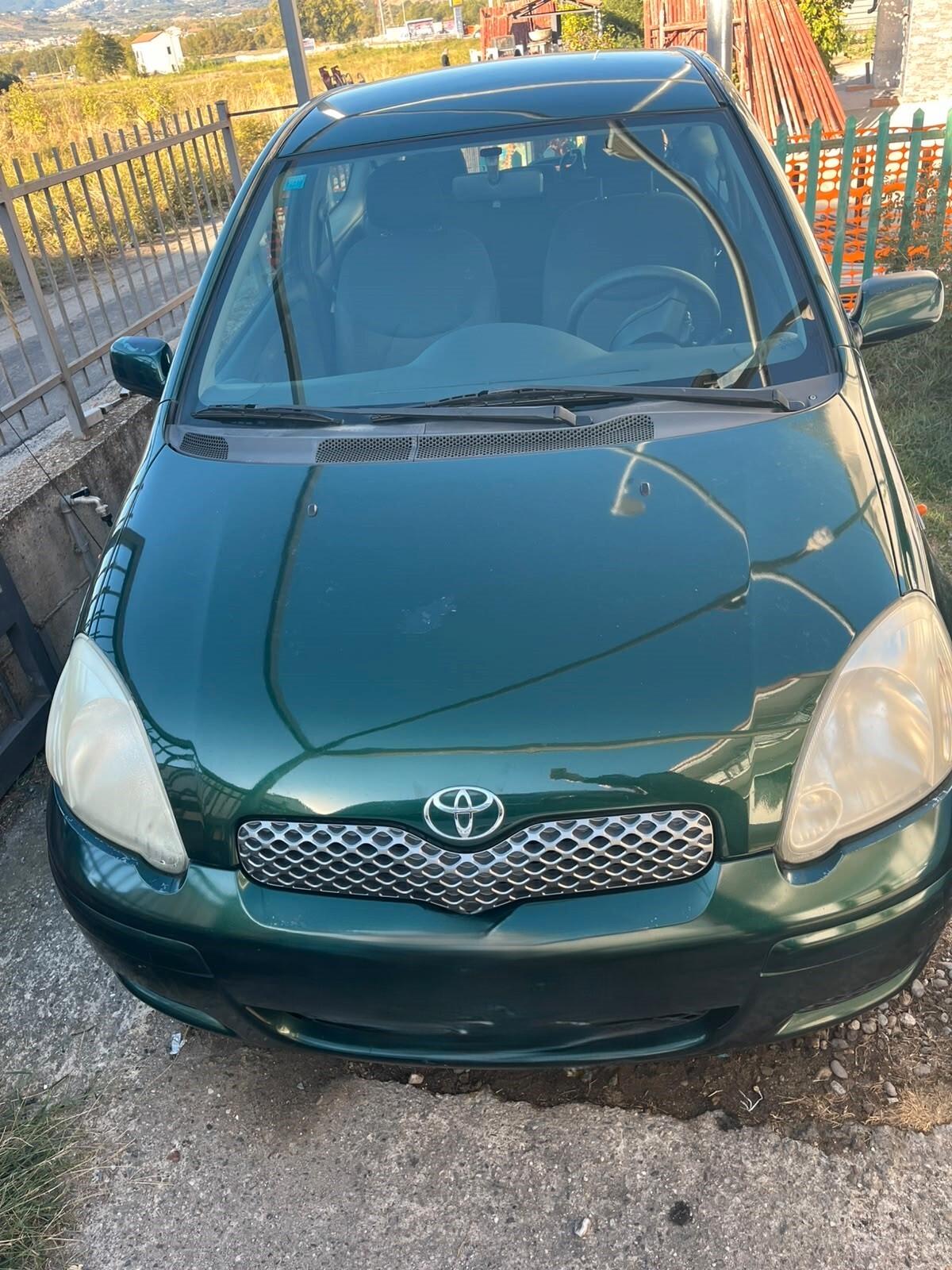 Toyota Yaris 1.0i 16V cat 3 porte Sol