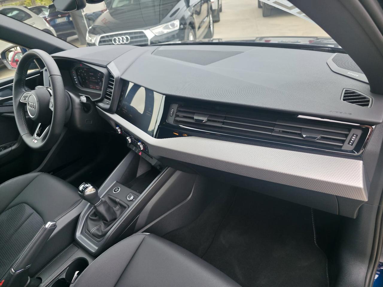Audi A1 allstreet 30 TFSI S tronic Identity Contrast S.Line