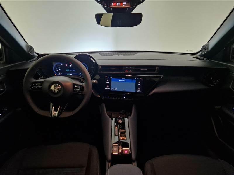 ALFA ROMEO JUNIOR 1.2 136cv Hybrid eDCT6 Ibrida