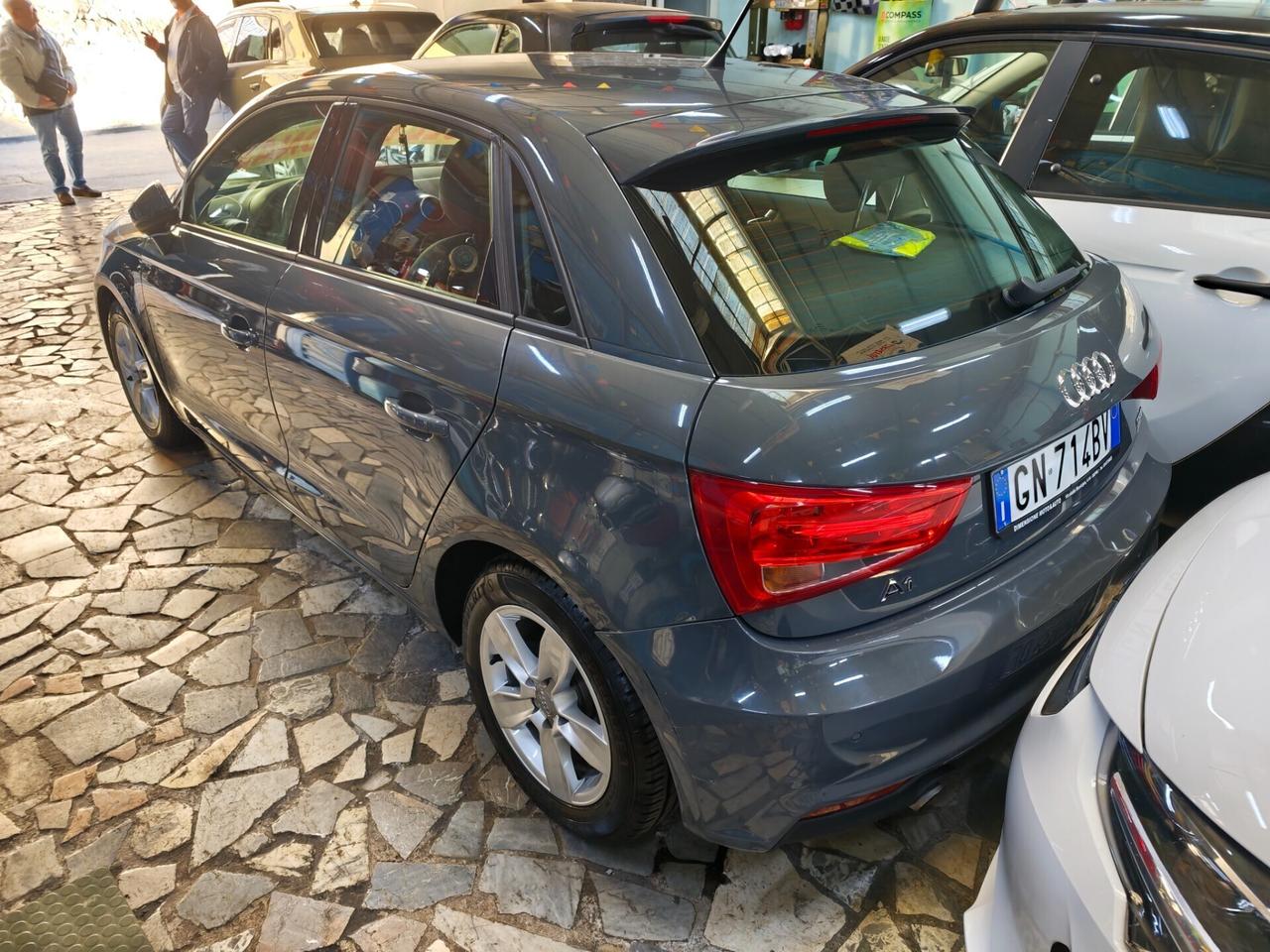 Audi A1 1.0 TFSI ultra Design