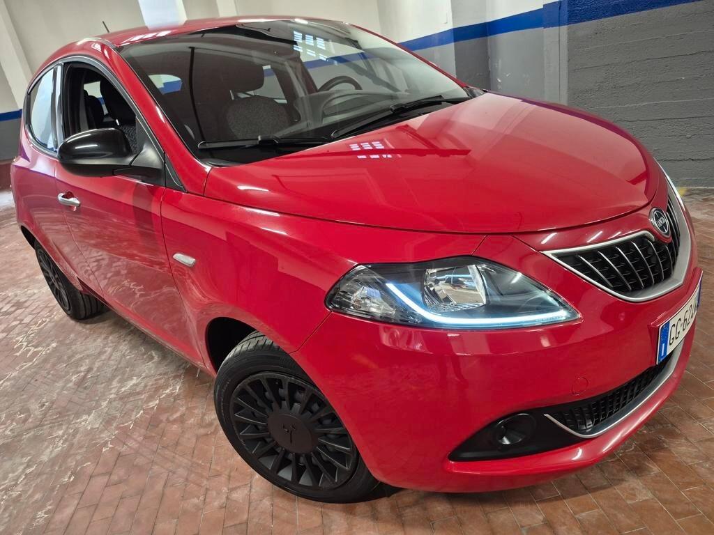 Lancia Ypsilon 1.2 69 CV 5 porte GPL Ecochic Silver