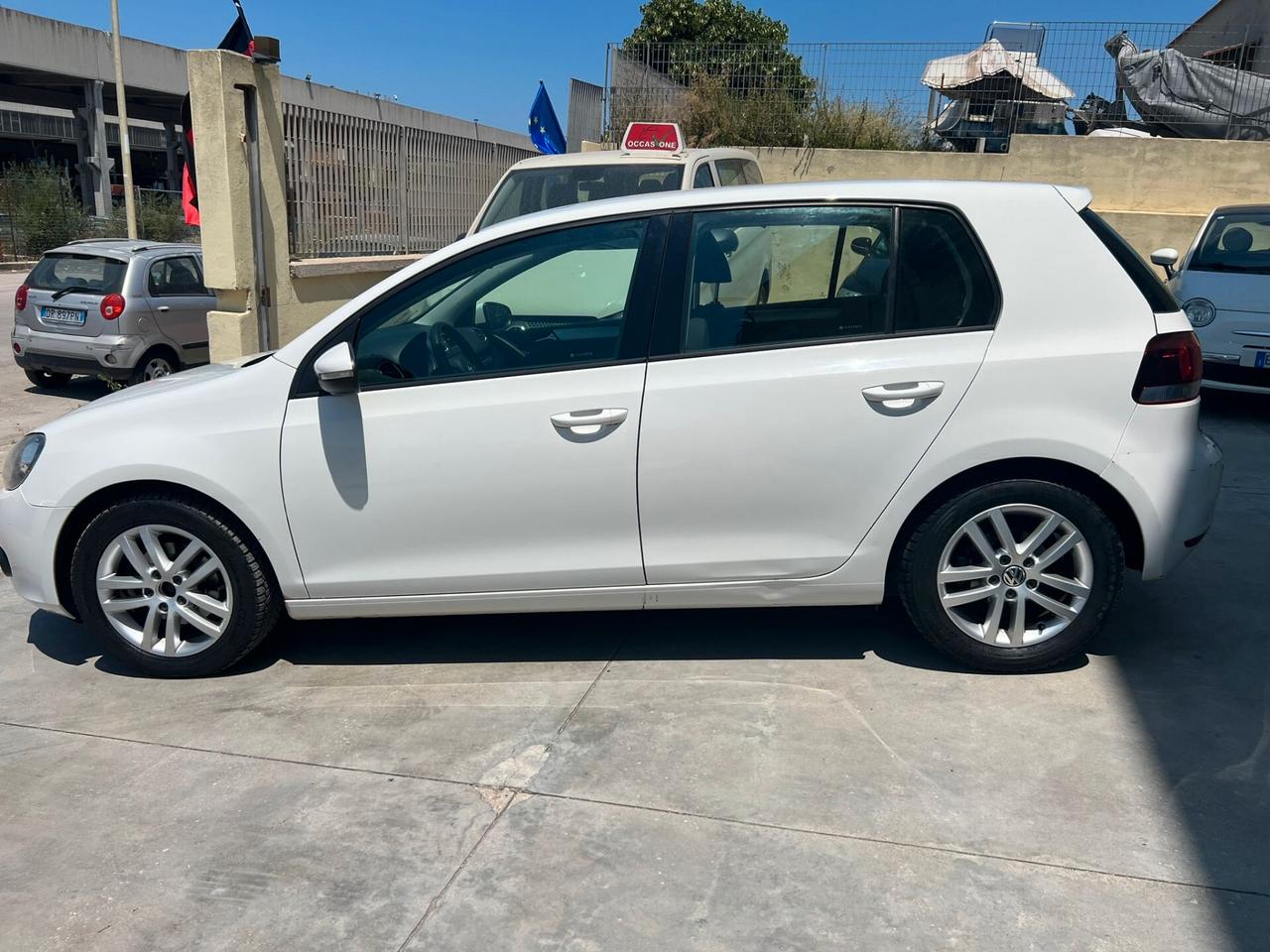 Volkswagen Golf 6 1.6 tdi UNICO PROP FULL OPTIONAL