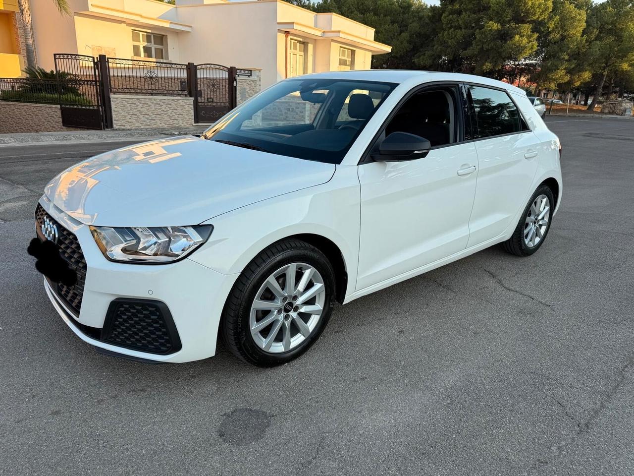 Audi A1 SPB 30 TFSI S tronic line edition