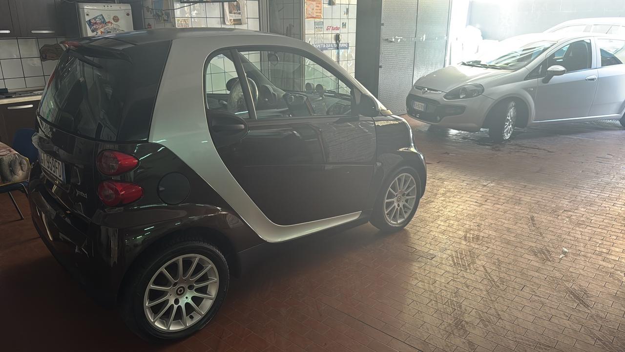 Smart ForTwo 1000 62 kW coupé higli style