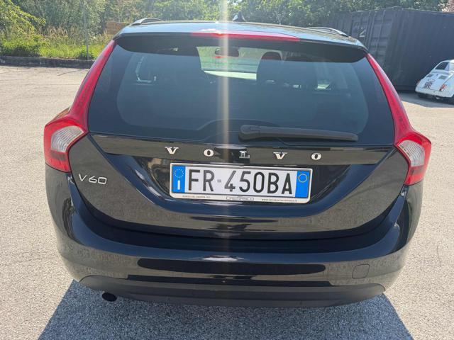 VOLVO V60 D2 1.6 Summum senza nessun lavoro da fare