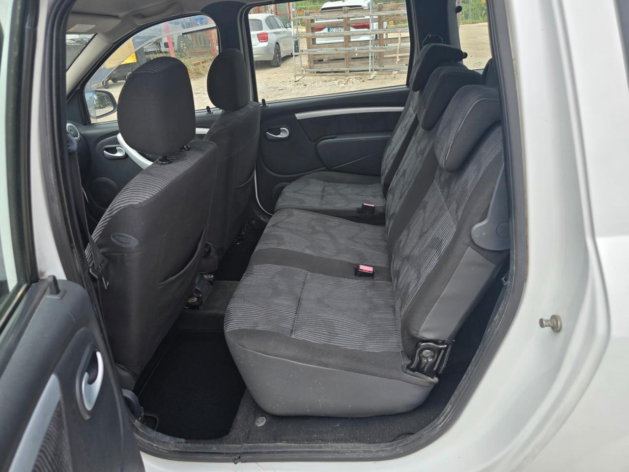 Dacia Logan MCV 1.5 dCi 90CV 7 posti Embleme
