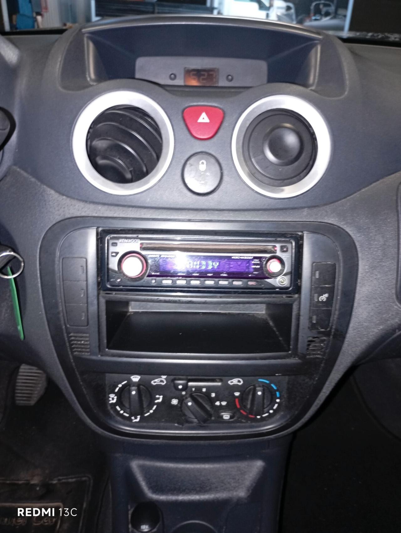 Citroen C3 del 2007 benzina 140.000 km