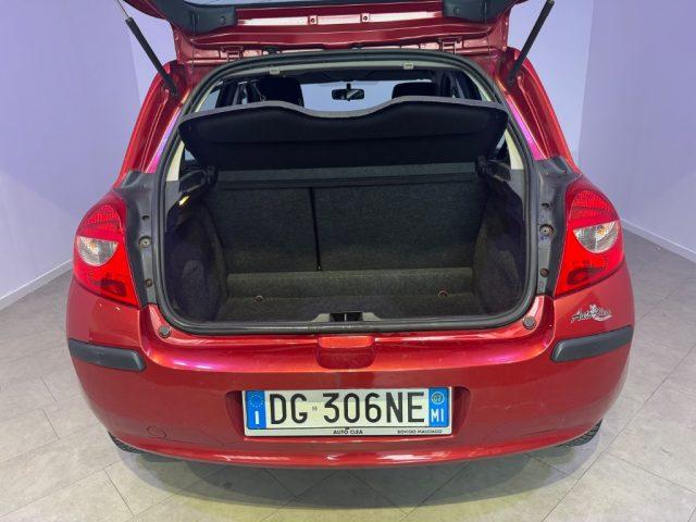 RENAULT Clio 1.2 16V 5 porte Luxe