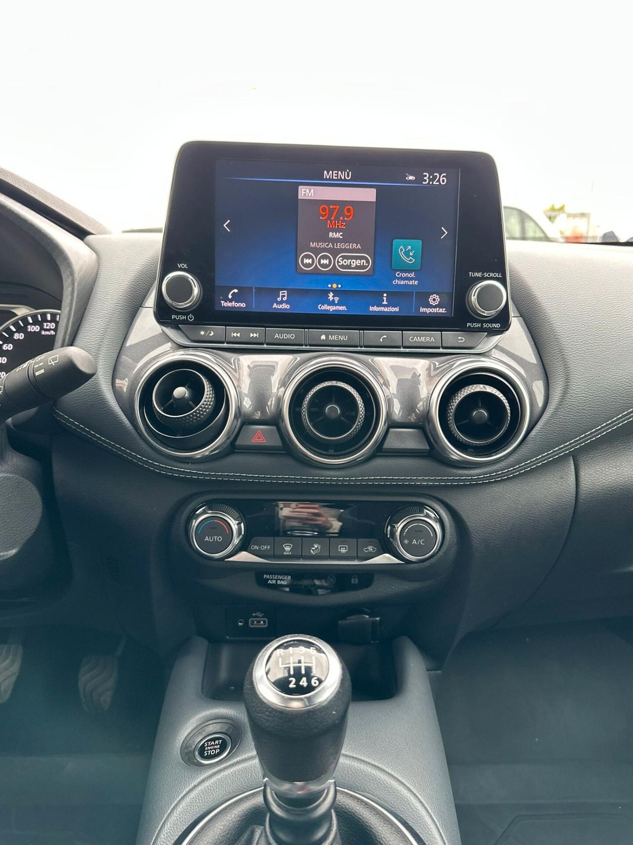 Nissan Juke 1.0 DIG-T 117 CV N-Connecta
