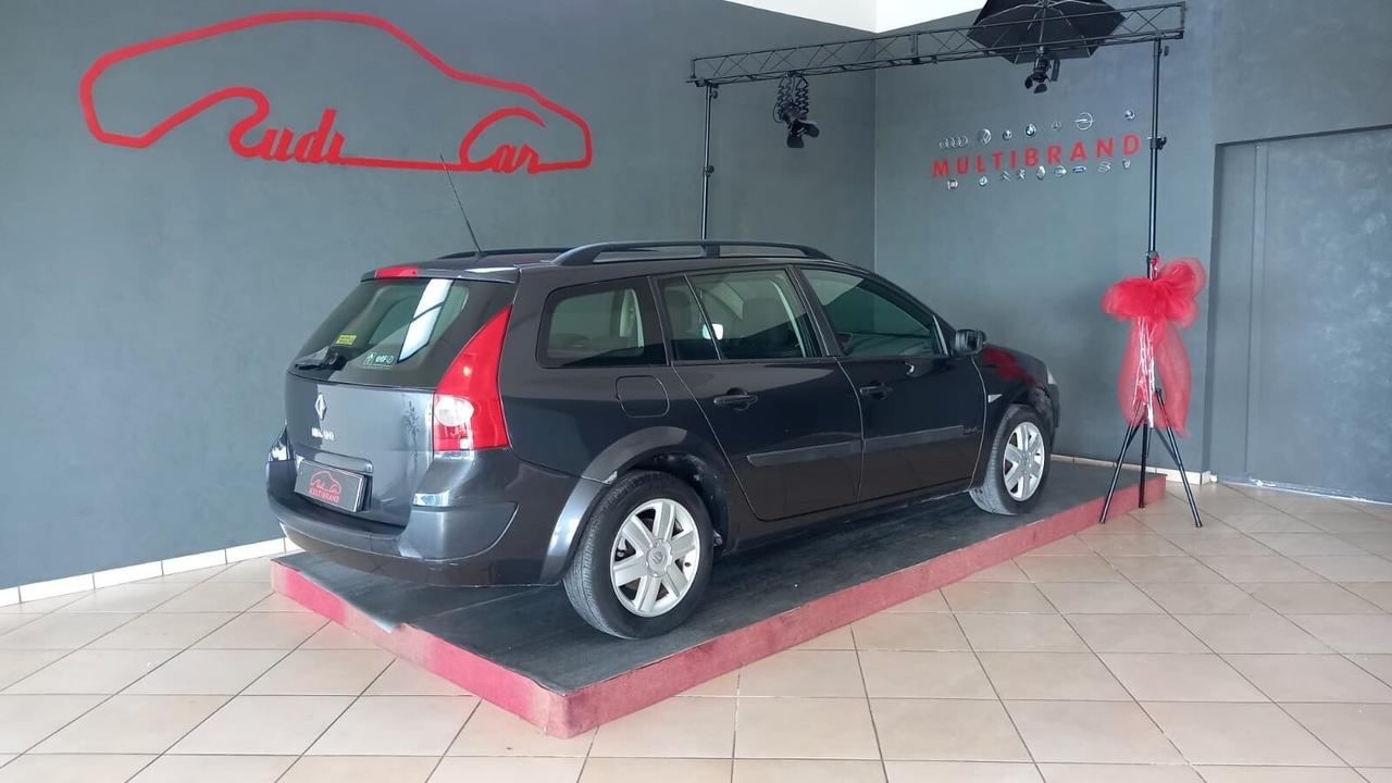Renault Megane Mégane 1.6 16V Grandtour Luxe Dynamique