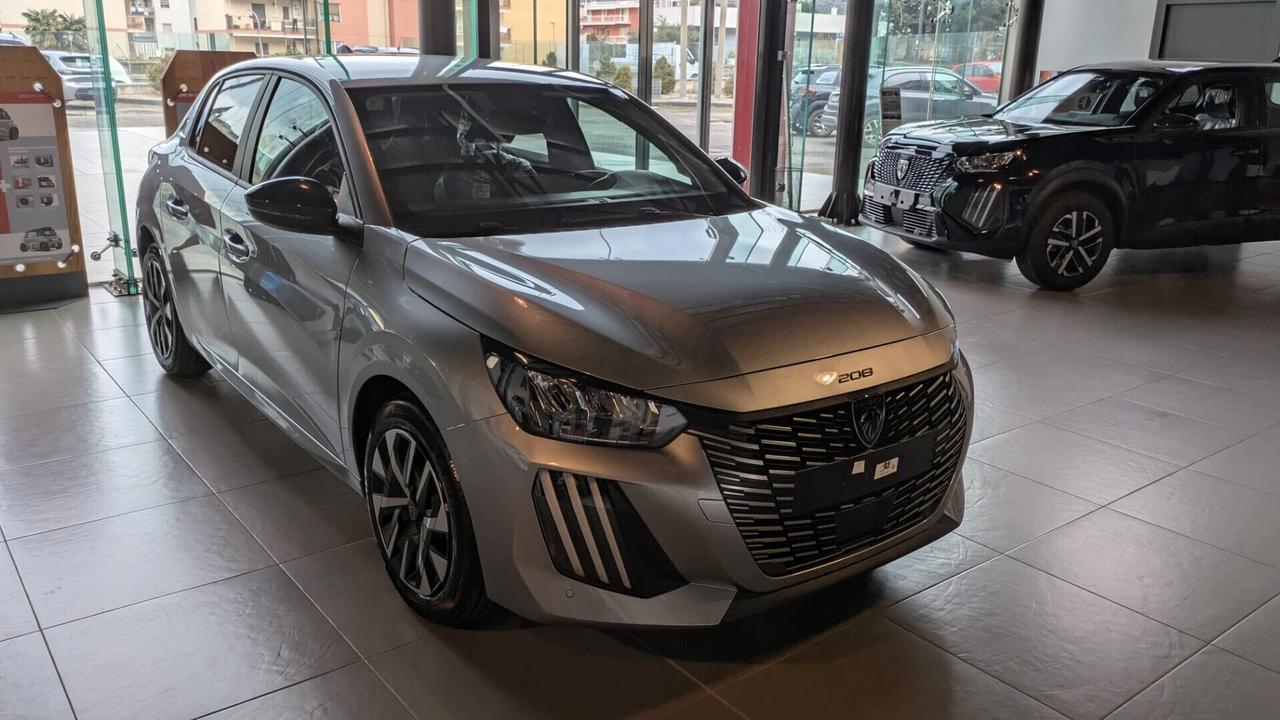 Peugeot 208 BUSINESS NUOVO MOTORE 100 TURBO A CATENA NO CINGHIA !!