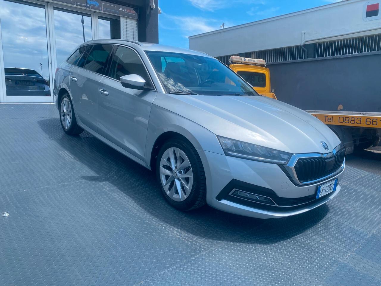 Skoda Octavia 1.5 e-TEC DSG Wagon Style