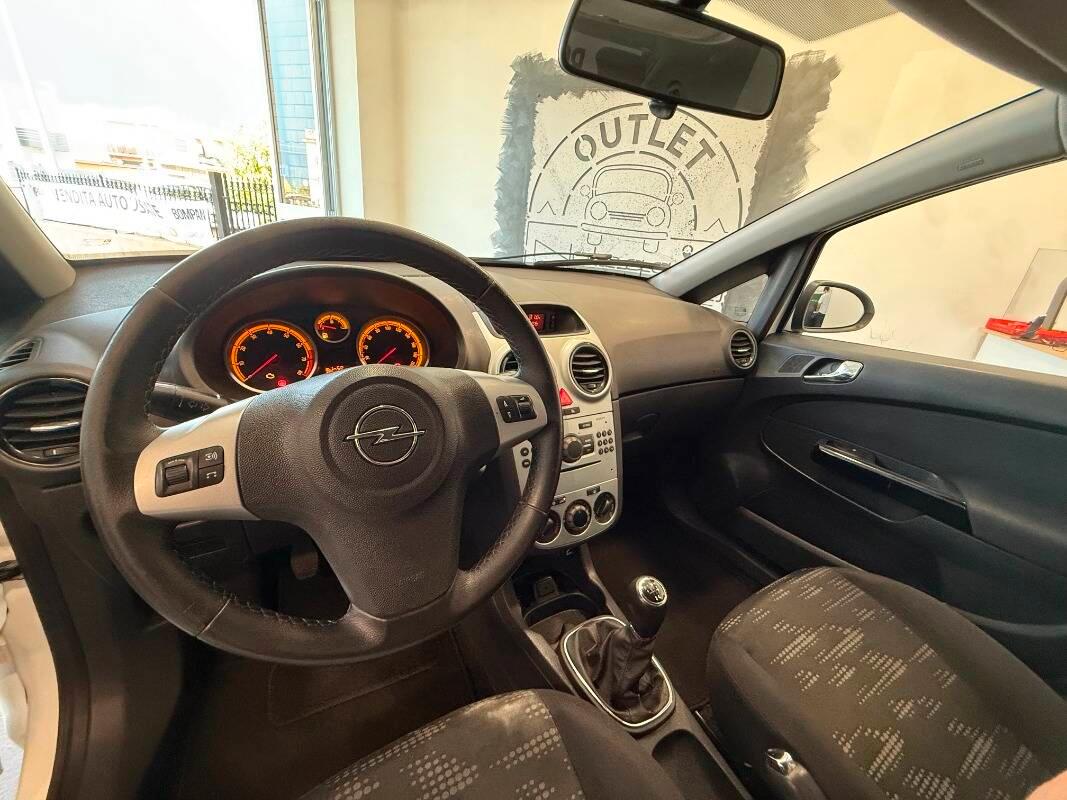 Opel Corsa 1.2 Club 85cv 5p