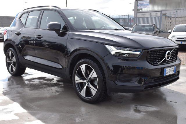 VOLVO XC40 T5 Recharge Plug-in Hybrid R-design