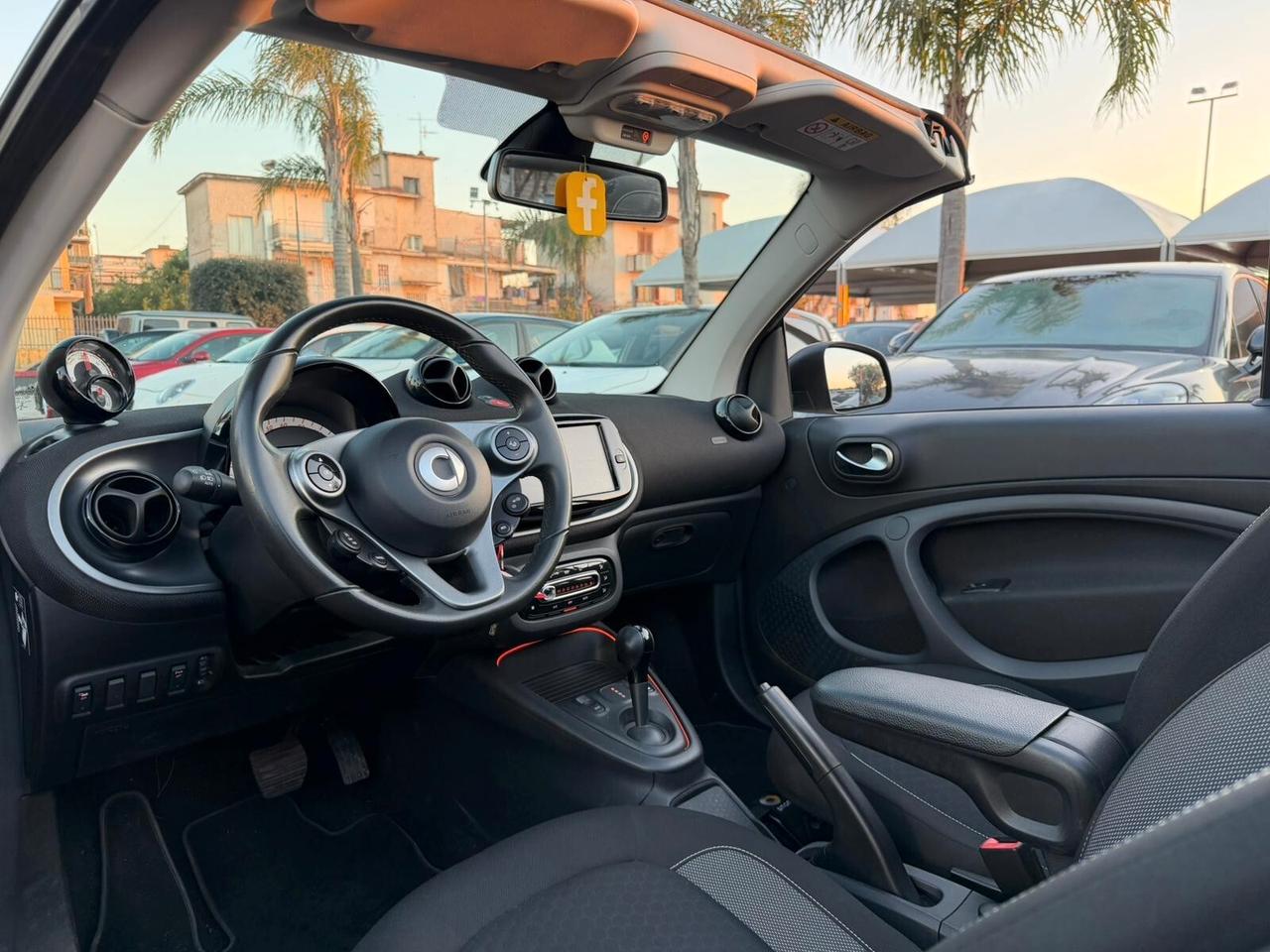 Smart ForTwo EQ cabrio Suitegrey (4,6kW)