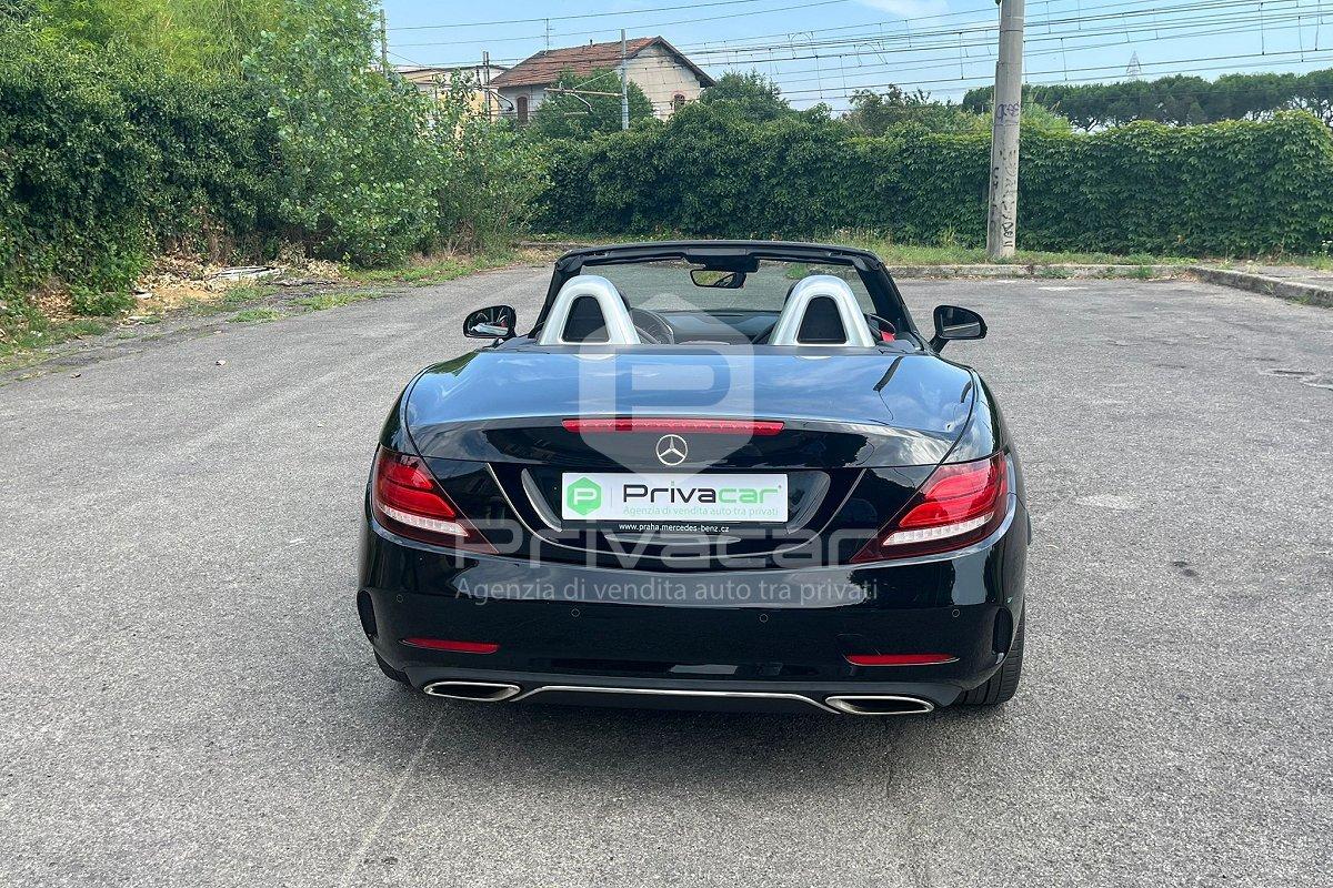 MERCEDES SLC 180 AMG line