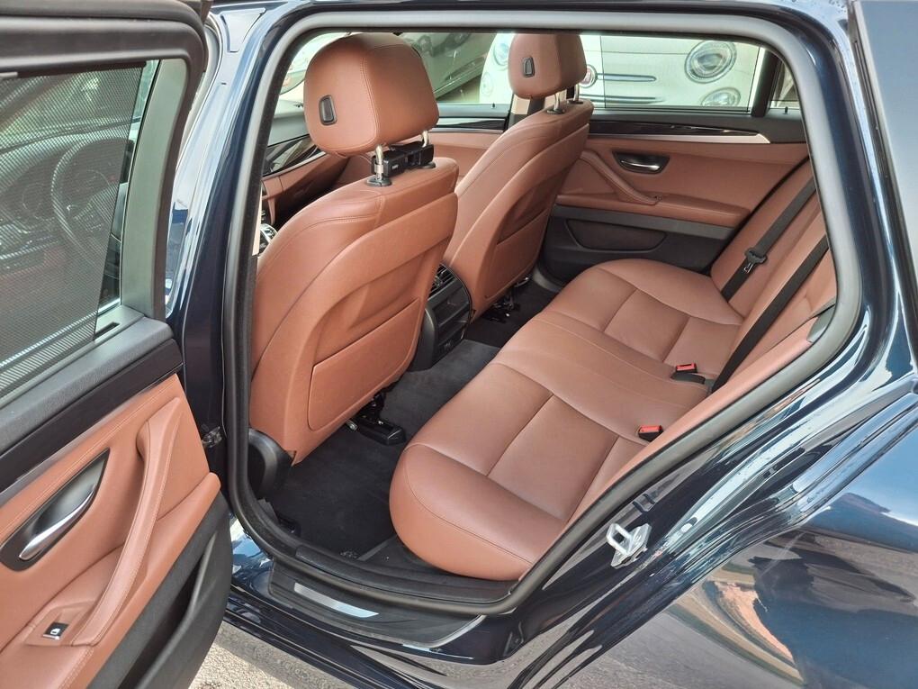 Bmw 525d xDrive Touring Luxury