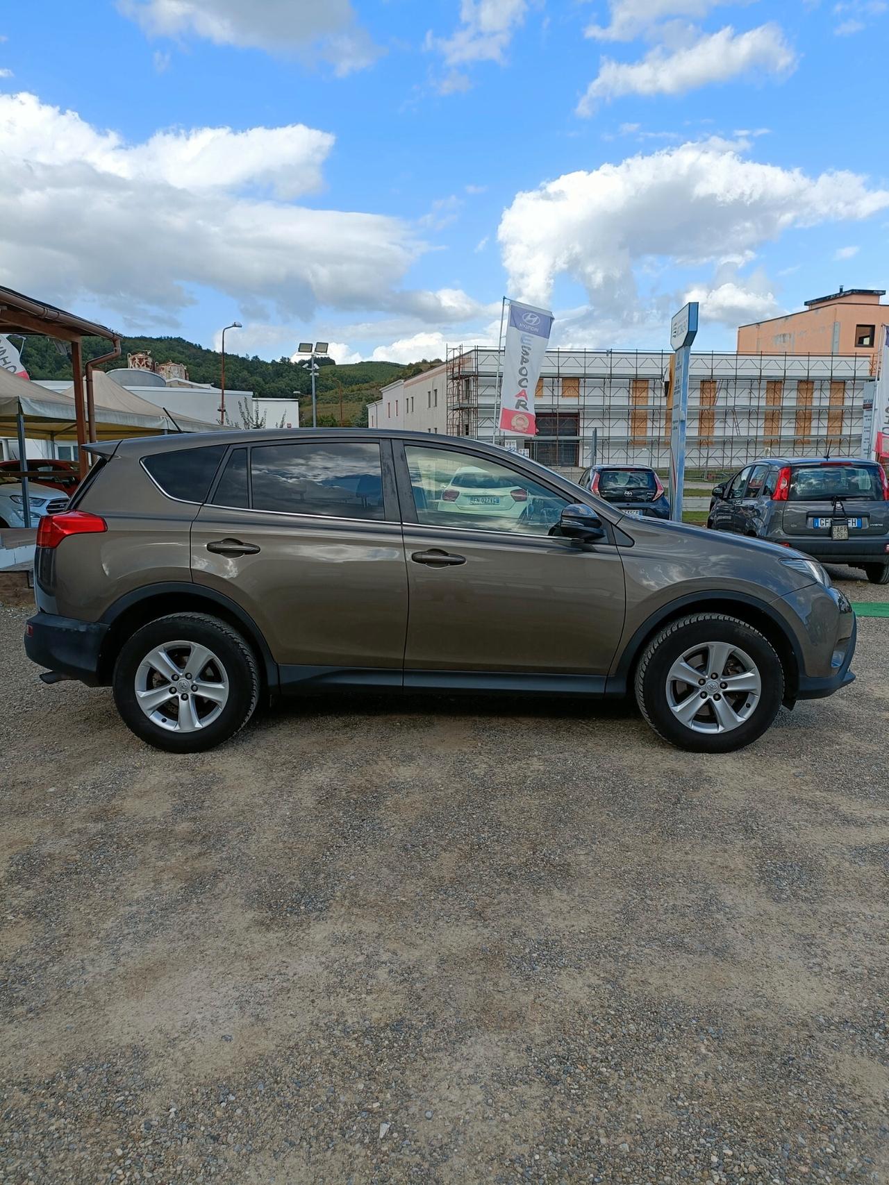Toyota RAV 4 RAV4 2.0 D-4D 2WD