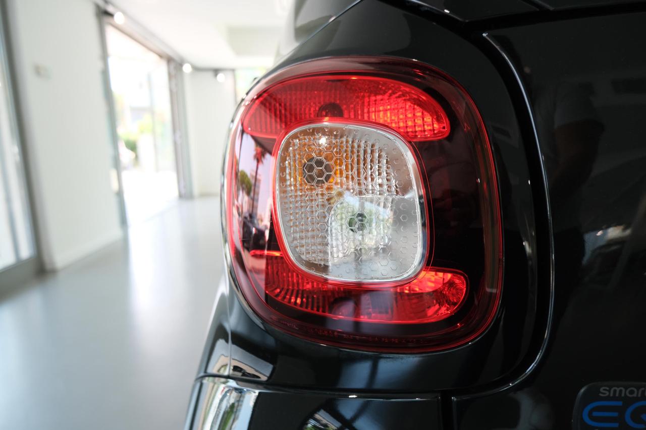 Smart fortwo cabrio Fortwo Cabrio eq Edition One 22kW
