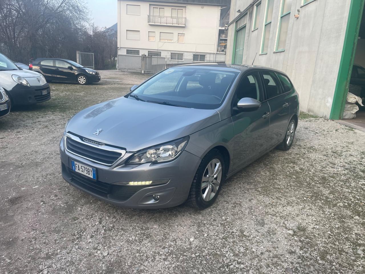 Peugeot 308 BlueHDi 100 S&S SW Business