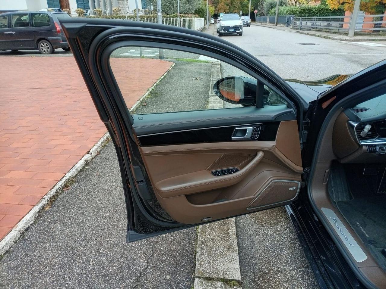 Porsche Panamera Platinum Edition 2.9 4 E-Hy #7565