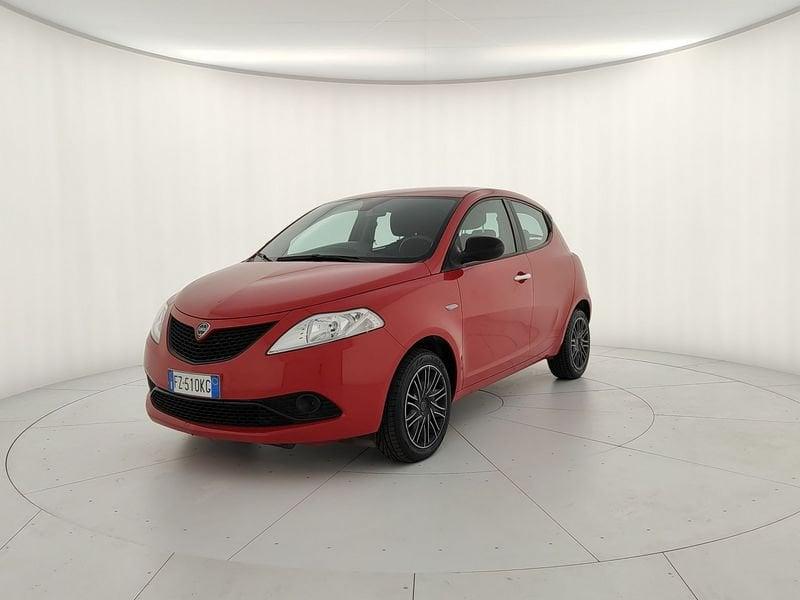 Lancia Ypsilon 1.2 69 CV 5 porte S&S Gold - OK PER NEOPATENTATI