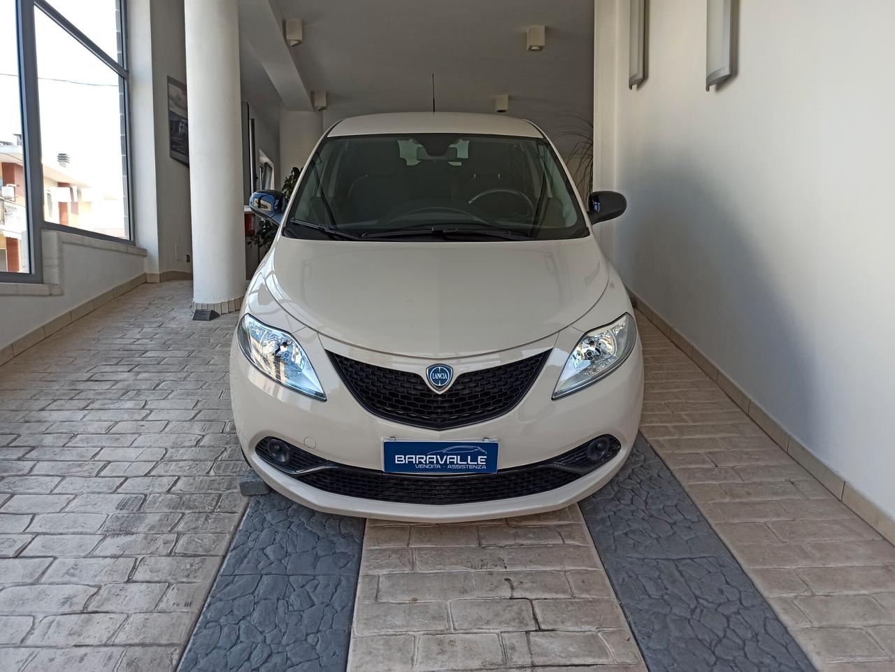 Lancia Ypsilon 1.2 69 CV 5 porte S&S Gold
