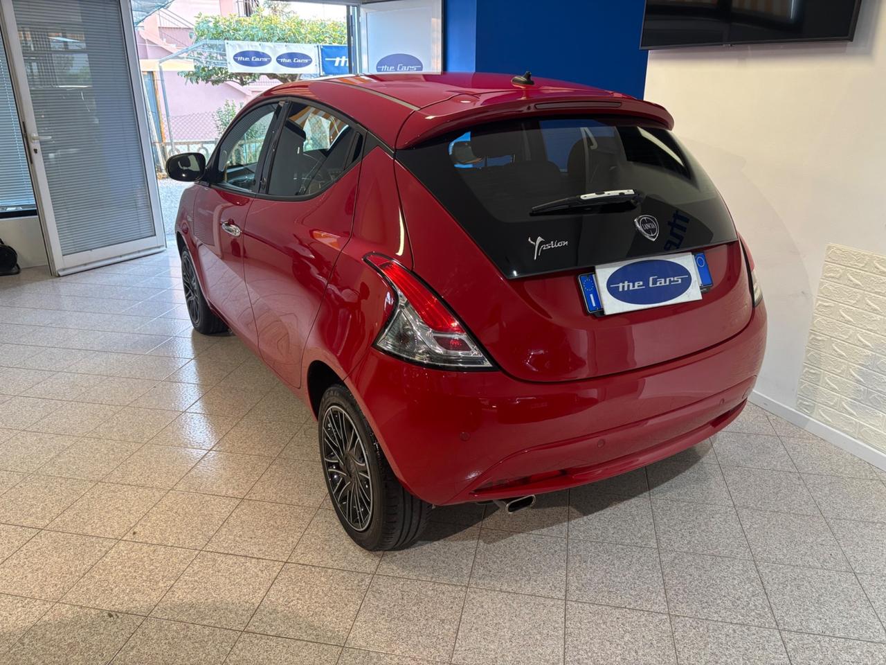 Lancia Ypsilon 1.2 69 CV 5 porte GPL Ecochic Gold
