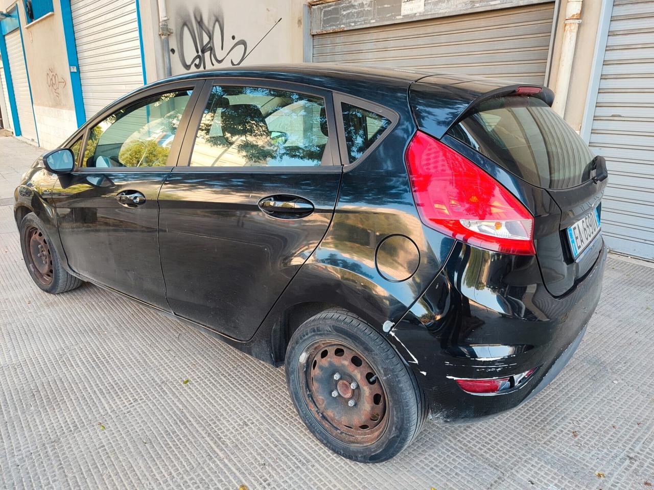 Ford Fiesta Fiesta 1.4 Bz.- GPL 5P.