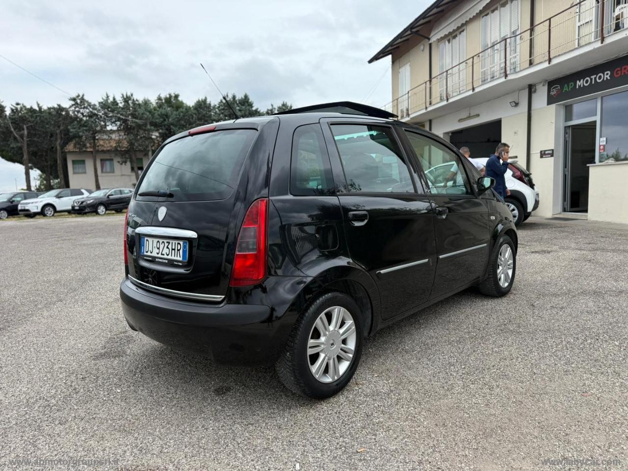 LANCIA Musa 1.4 16V Platino Plus
