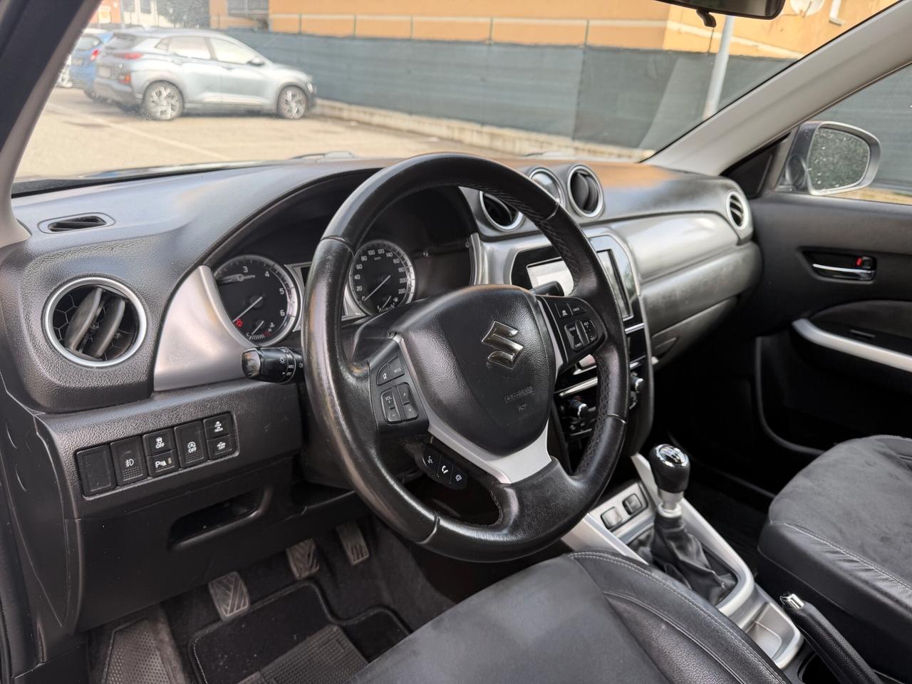 Suzuki Vitara 1.6 - NEOPATENTATI - 12 MESI DI GARANZIA -