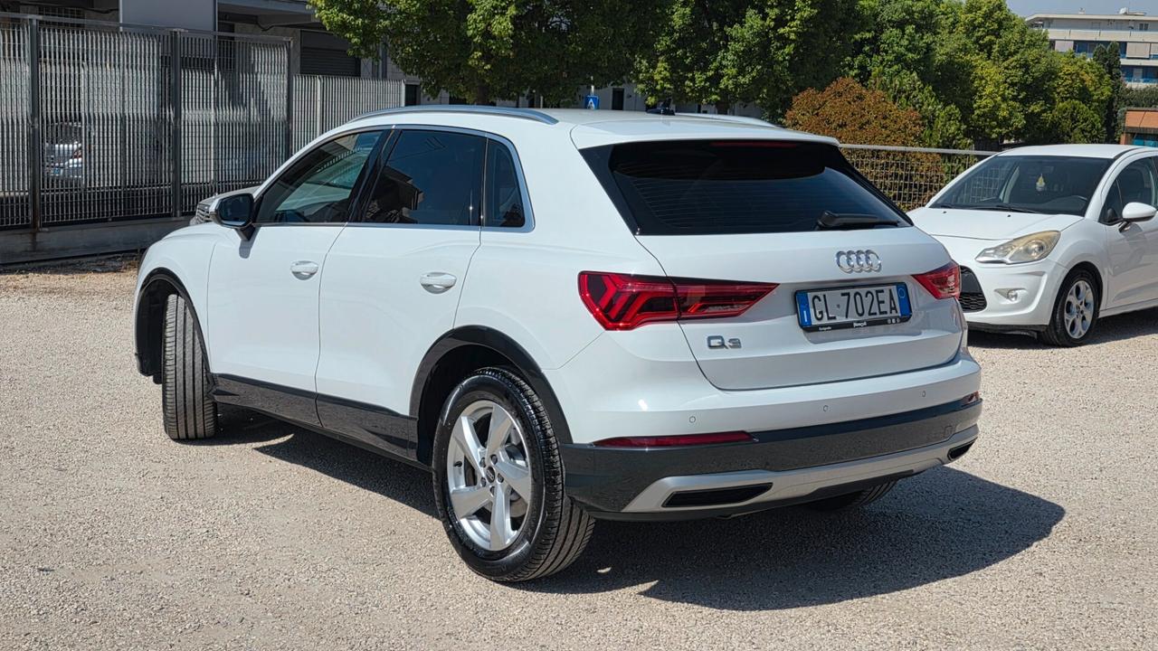 Audi Q3 2.0 TDI 150cv - S-TRONIC VIRTUAL COCKPIT