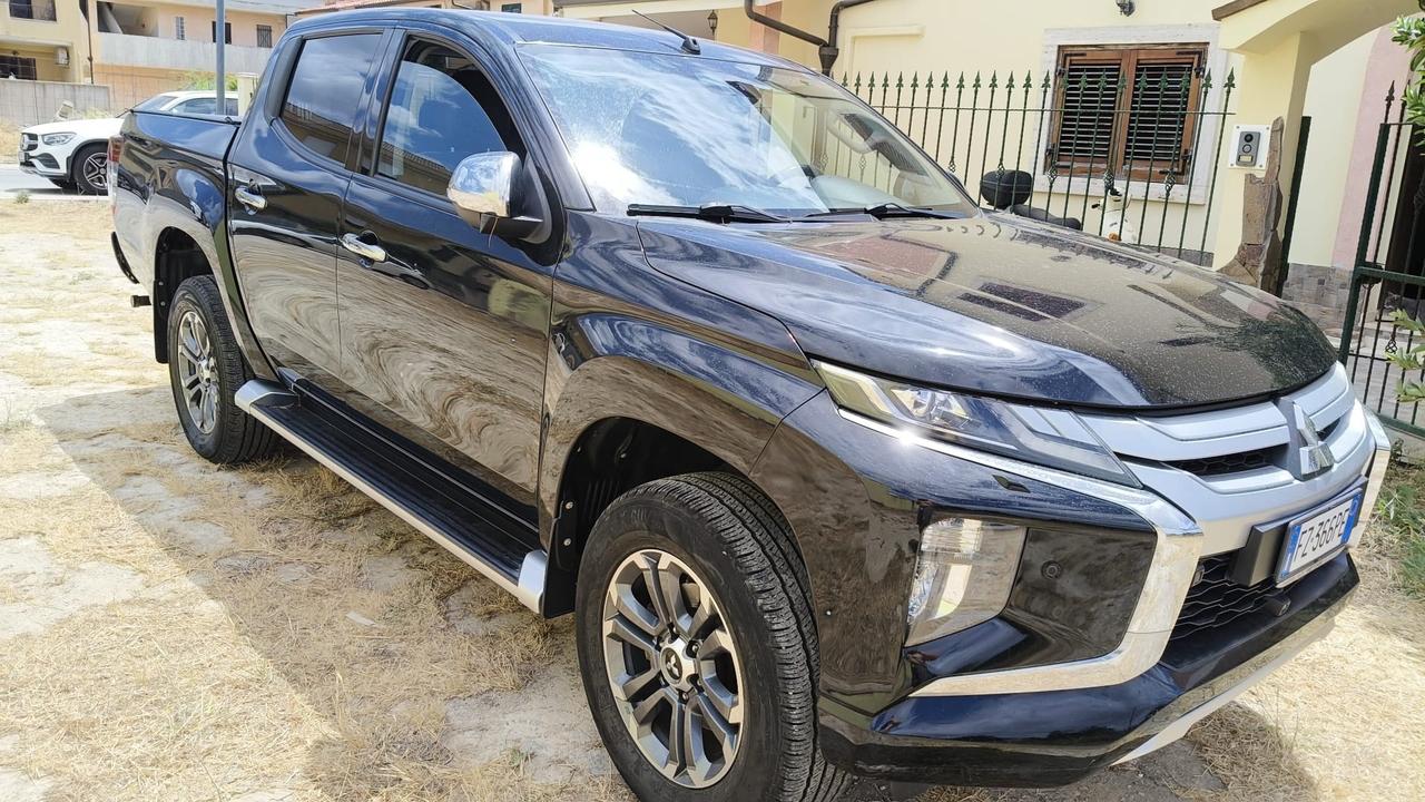 Mitsubishi L200 2.4 DI-D/181CV Double Cab Intense 4x4