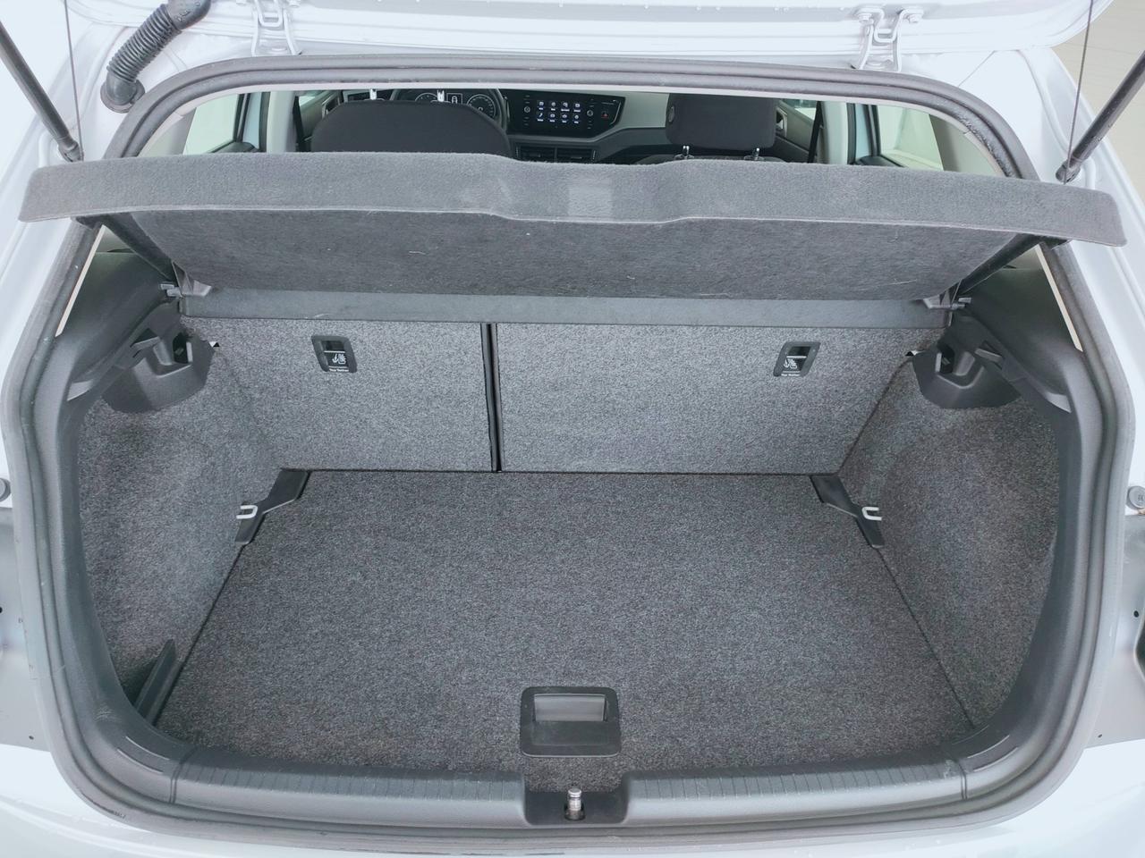 VOLKSWAGEN Polo VI 2017 - Polo 5p 1.0 mpi Comfortline 75cv