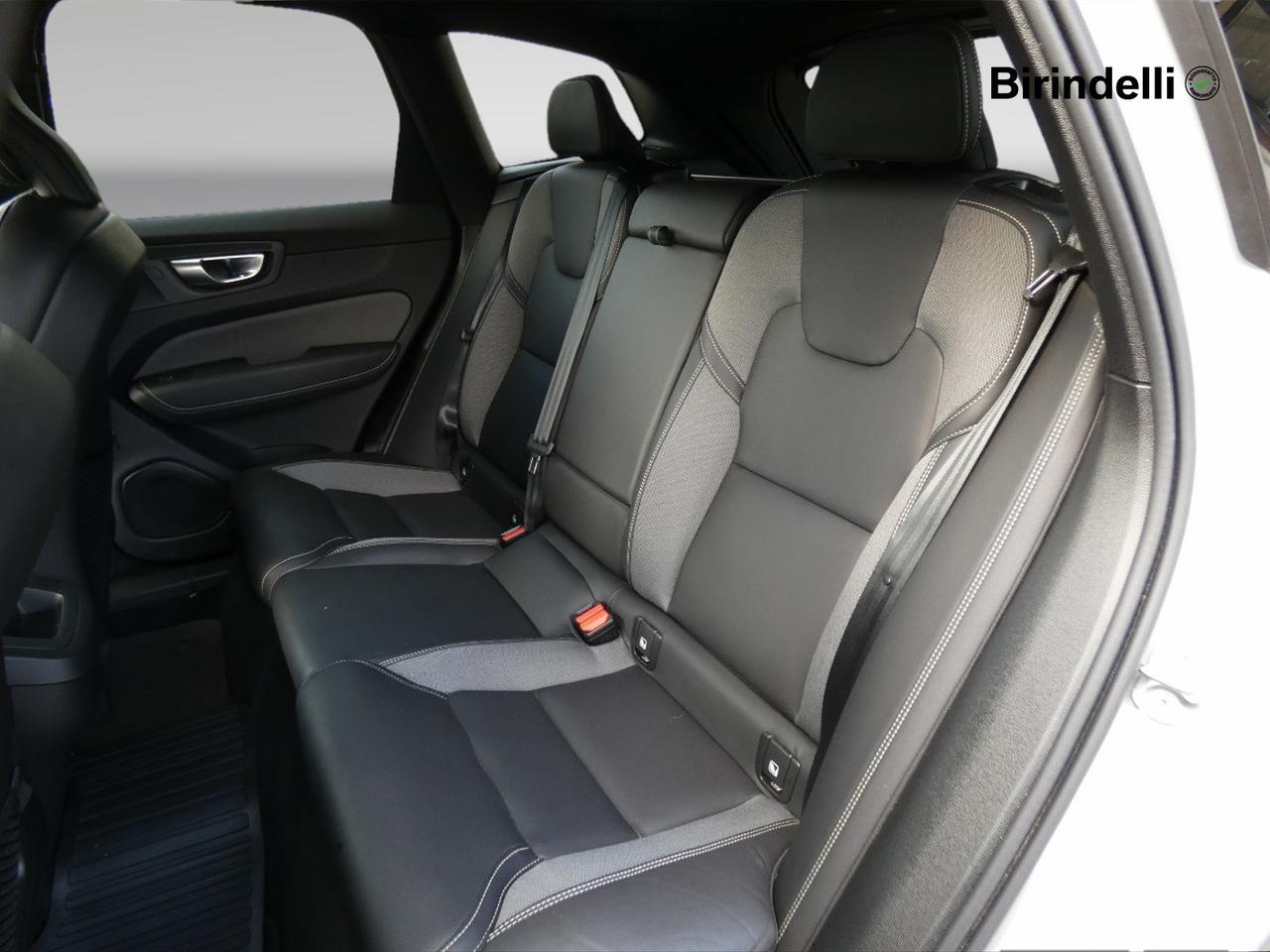 VOLVO XC60 (2017-->) - XC60 B4 (d) automatico Plus Dark